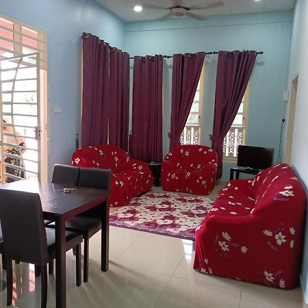 Bj Villa Homestay Куала-Тренгану Экстерьер фото